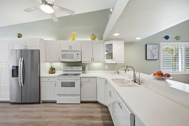 Building Photo - Falling Waters North - resort style community!