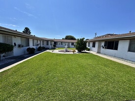 Building Photo - 407 Violet Ave