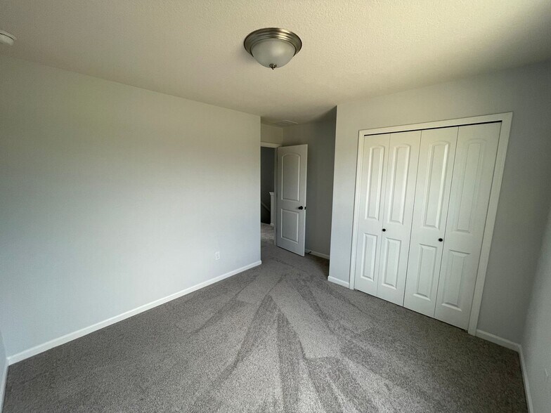 Building Photo - 1646 Teniente Ct