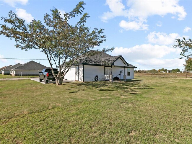 Building Photo - 6301 Hunterwood Dr