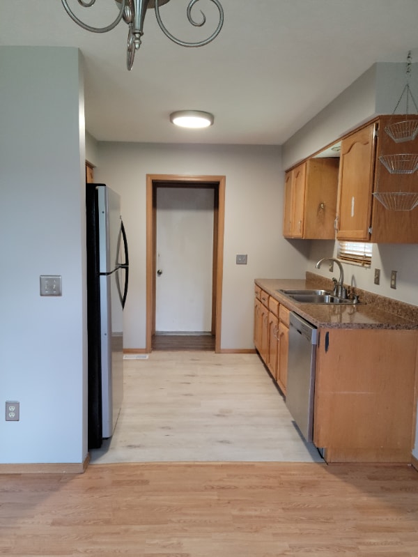 Building Photo - 2793 W Katella Ln