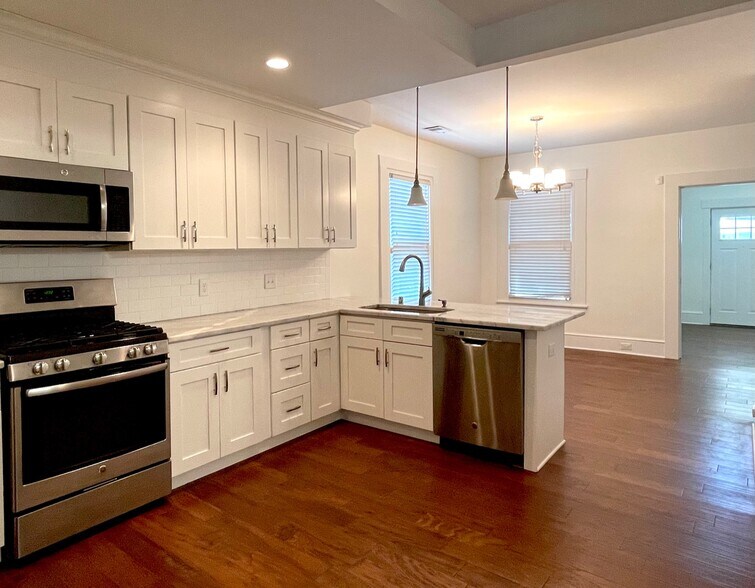 Kitchen & Dining Room - 669 Atwood St