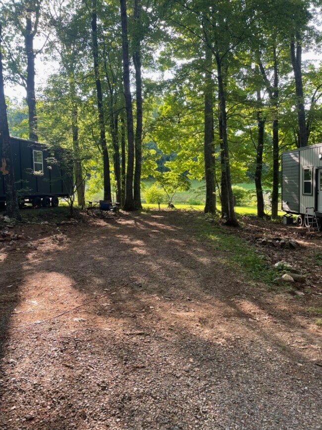 Building Photo - 2015 Union School Rd SW