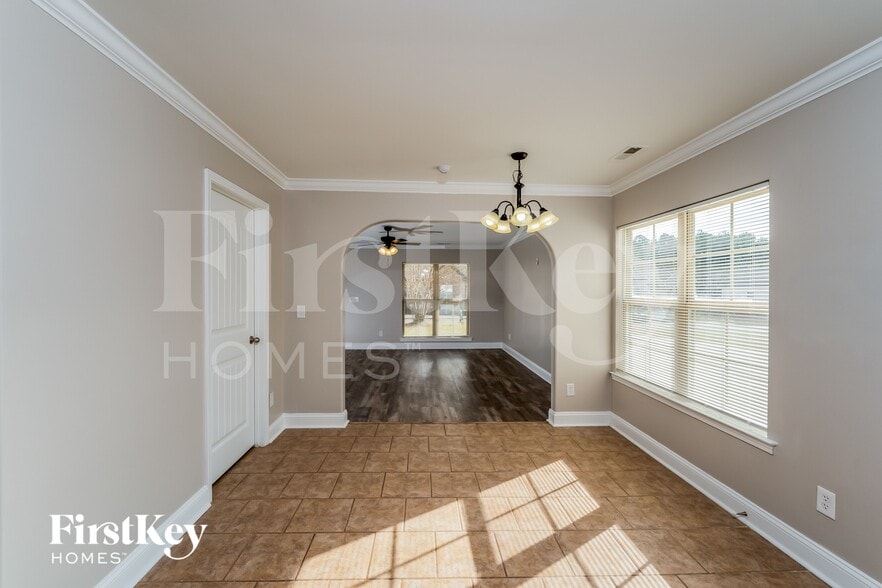 Building Photo - 170 Horton Dr