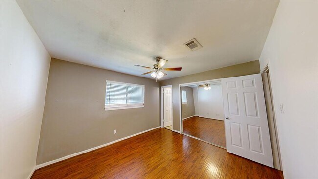 Building Photo - 22306 Rustic Bridge Ln