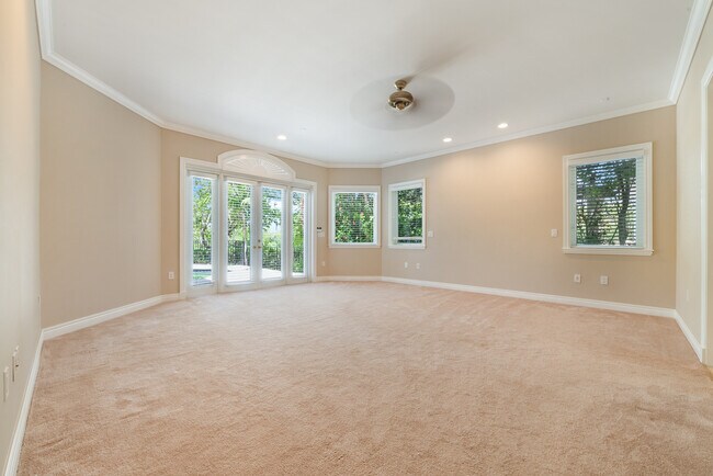 Building Photo - 13680 Deering Bay Dr