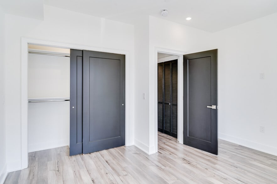 Building Photo - 2603 E Boston St