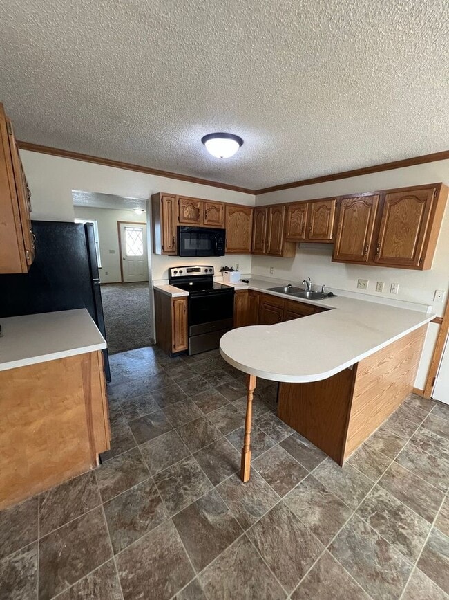 Building Photo - 2410-2412 Monique Ln