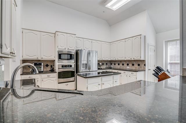Building Photo - 3764 Lakeway Ct