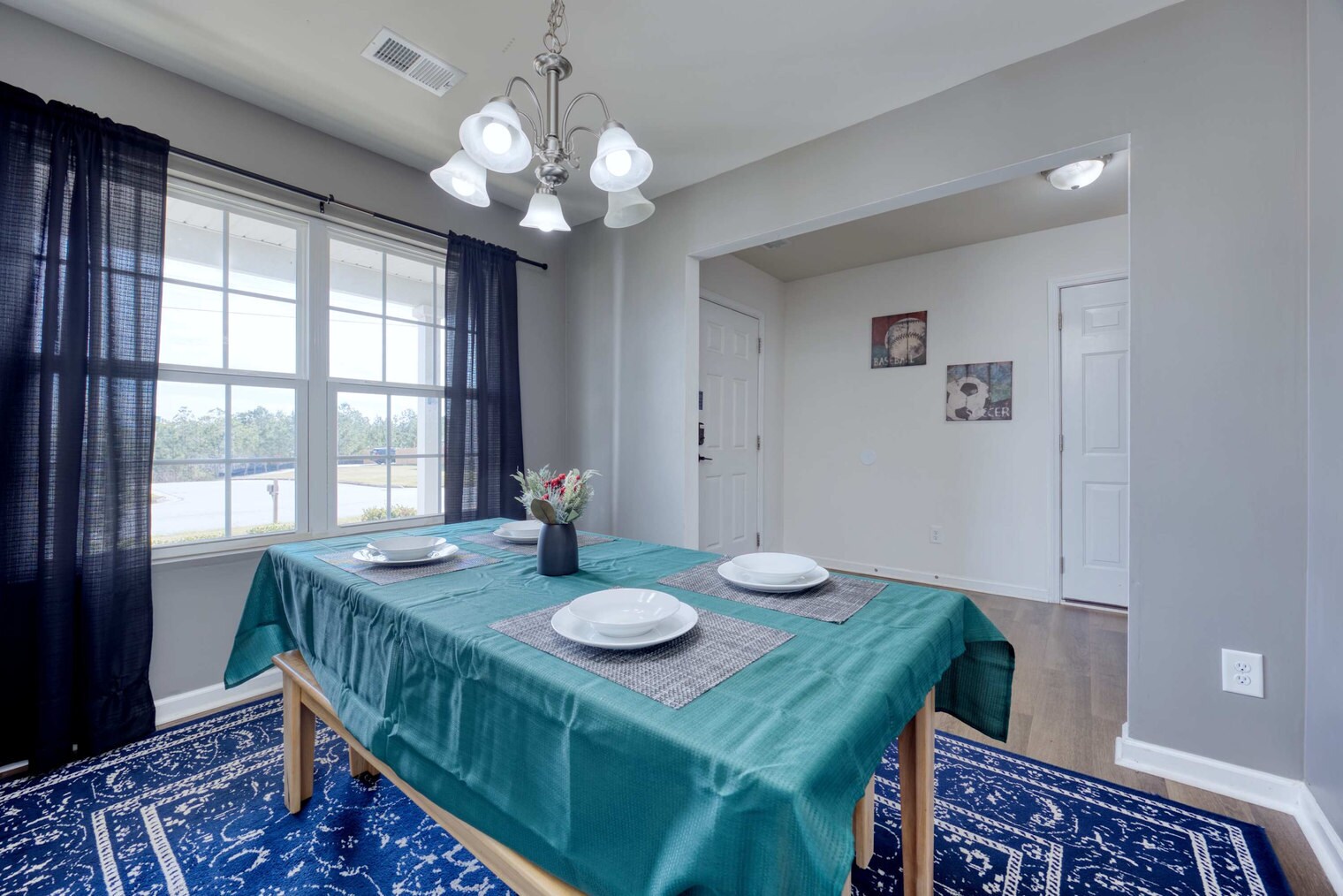 Building Photo - 765 Compass Trl