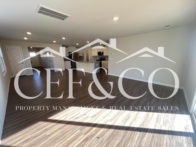 Building Photo - Spacious 5-Bedroom Home with Loft, 2-Car Garage & Neighborhood Amenities