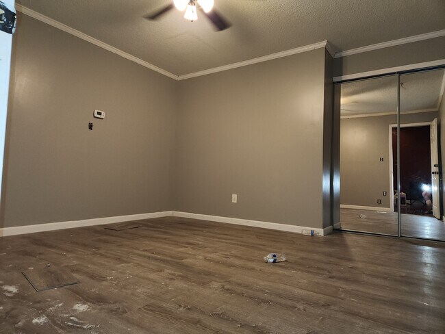 Building Photo - 2320 Allen Ave