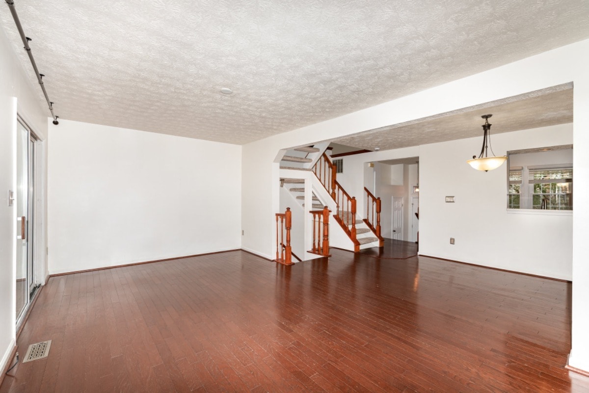 Building Photo - 1016 Chestnut Haven Ct