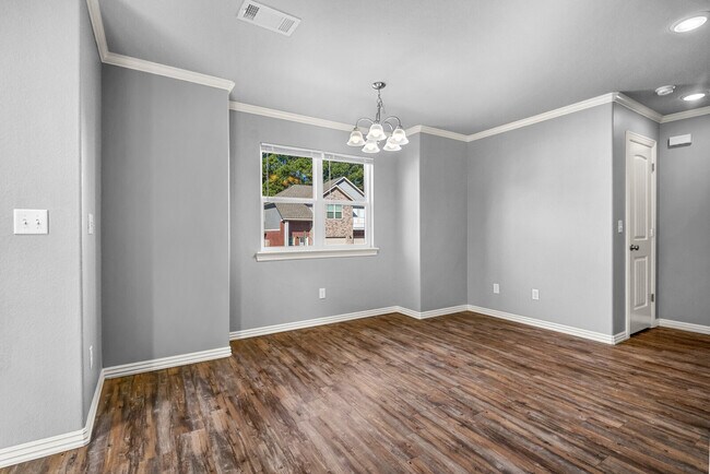 Building Photo - 1342 N Sicily Ln