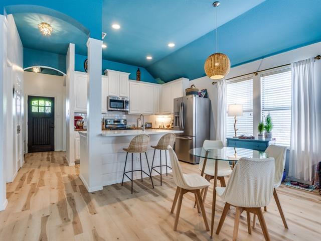 Building Photo - 508 Hackberry Dr