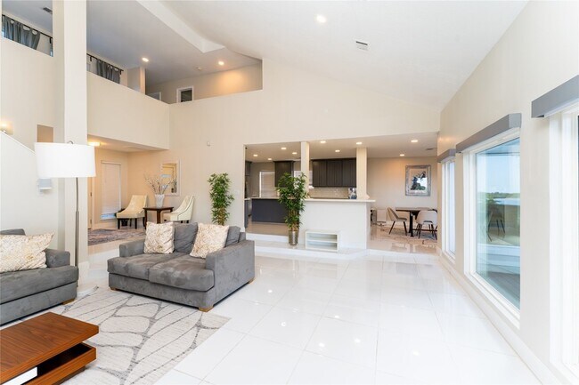 Building Photo - 8311 Amber Cove Dr