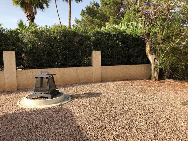 Building Photo - Perfect Vacation Home in a  45+ Active Adult Community! Available May 2026 through March 2027!