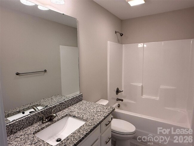 Building Photo - 2550 No Mans Ave