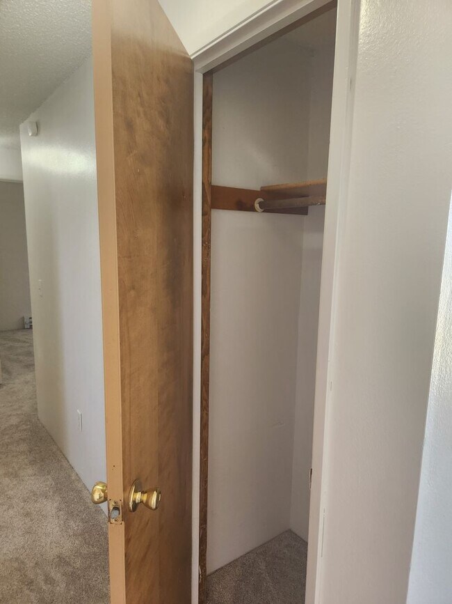 Building Photo - n5404