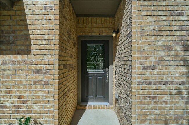 Building Photo - 11330 Alcott Dr