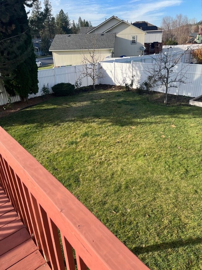 Building Photo - Beautiful 9 Mile Area Home