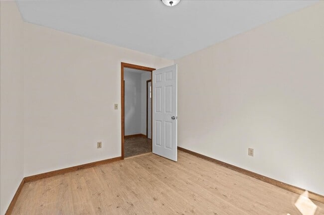 Building Photo - Peaceful 3BD/1.5BA in Sheldon