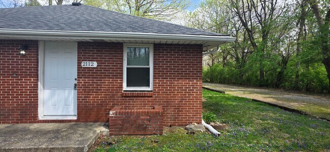 Building Photo - 2112 Rangeline Rd