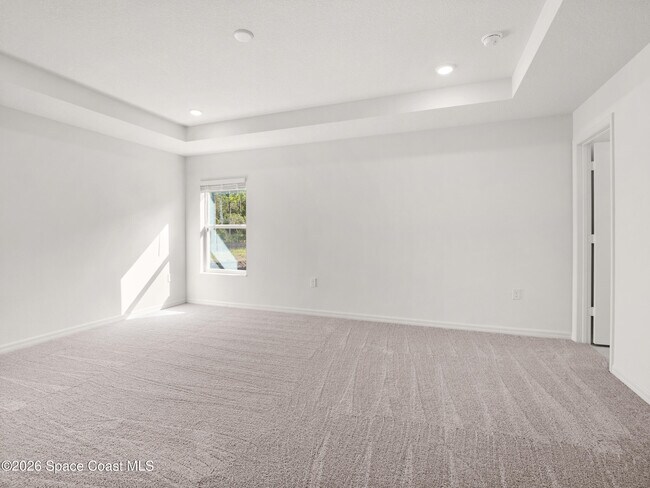 Building Photo - 2192 Vinifera Dr