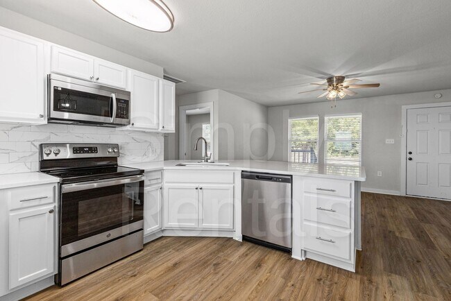 Building Photo - 401 Mcilrath Rd
