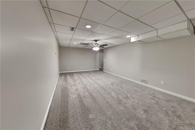 Building Photo - 284 Kent Ln