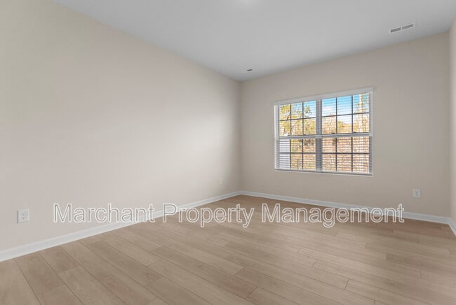 Building Photo - 211 Backstay Ln