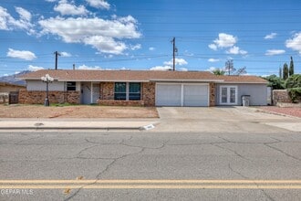 Building Photo - 9981 Gschwind Ave