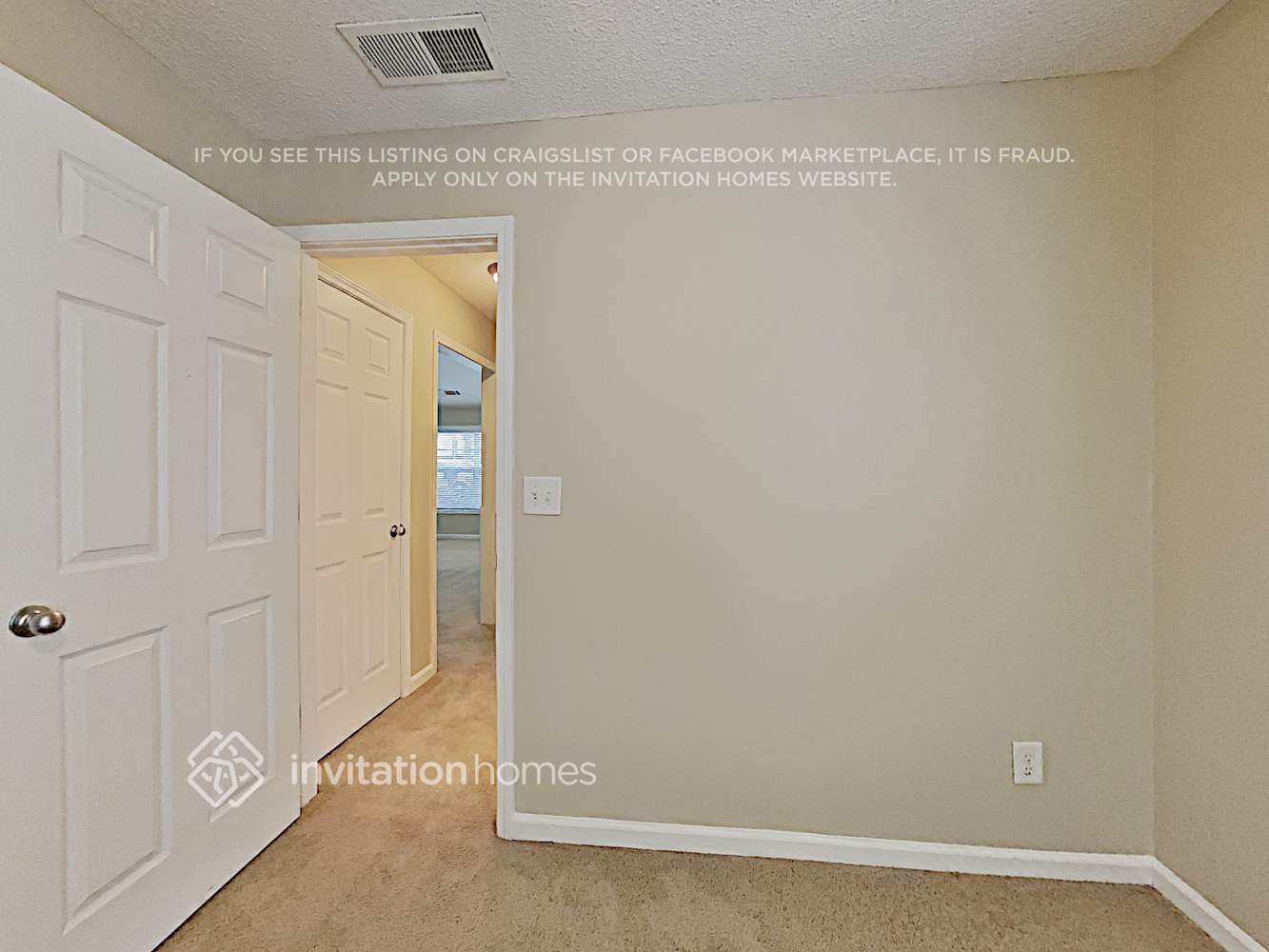 Building Photo - 3786 Pine Village Pl