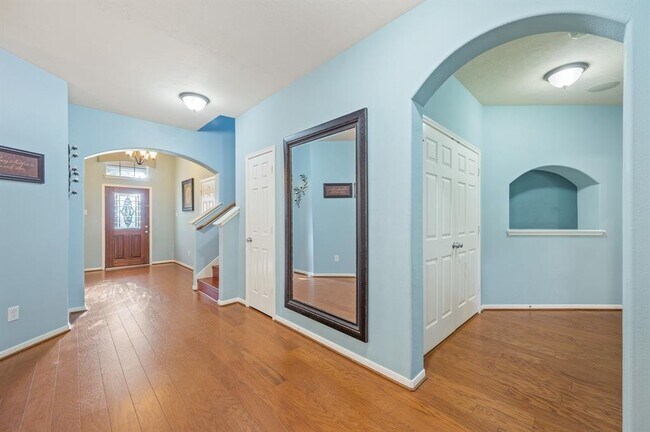 Building Photo - 8911 Cedar Mound Ln