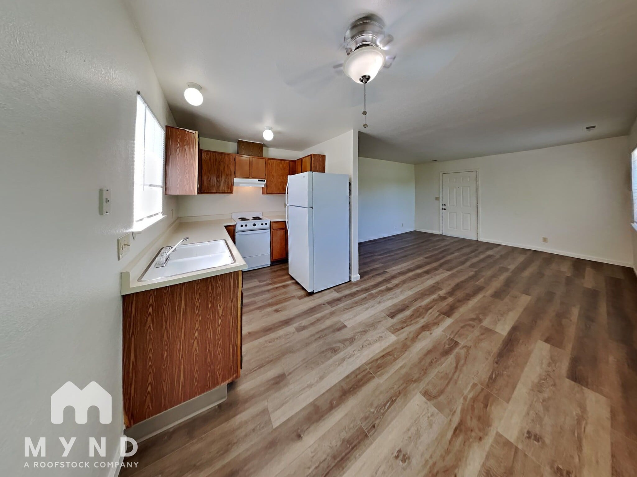 Building Photo - 540 Monroe St