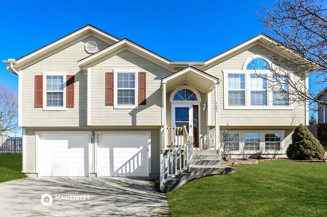 Building Photo - 1401 S Huntington Dr