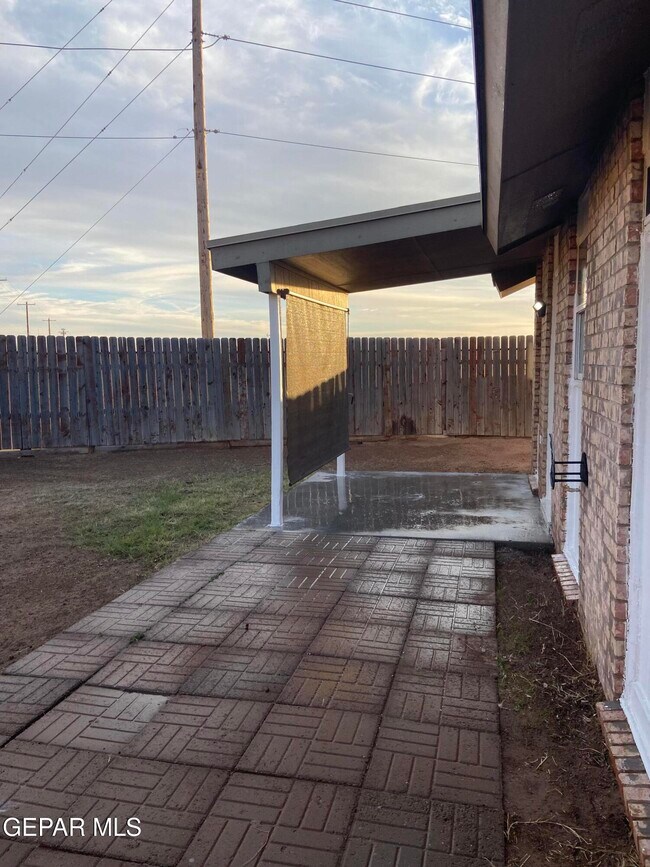 Building Photo - 394 Brill Cir