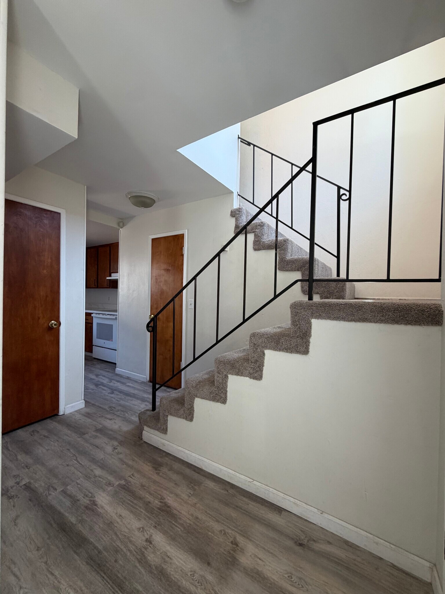 Building Photo - 85 El Toro Ct