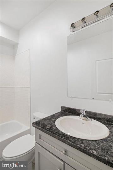 Building Photo - 980 N Marshall St