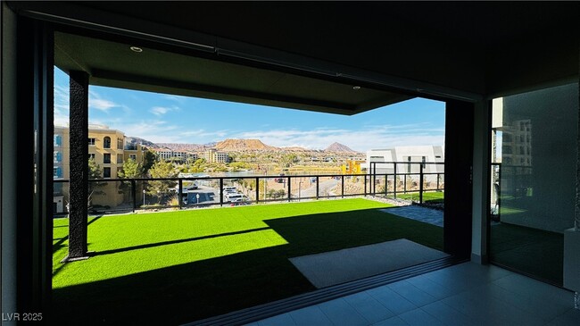 Building Photo - 26 Promenade Isle Ln