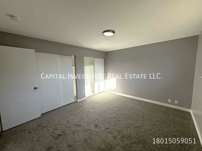Building Photo - 3842 Dean Dr