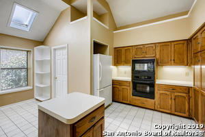 Building Photo - 8826 Lost Woods