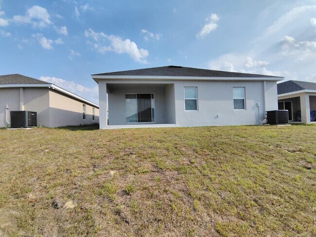 Building Photo - 1497 Fleur Dr