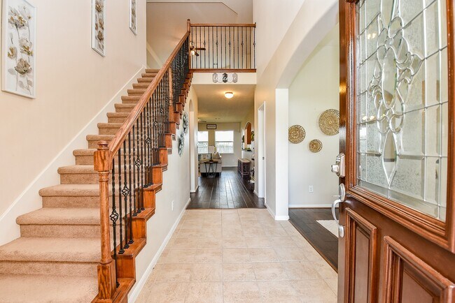 Building Photo - 26302 Sandahl Ct