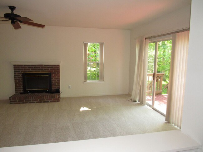 Building Photo - Greenway Farms House