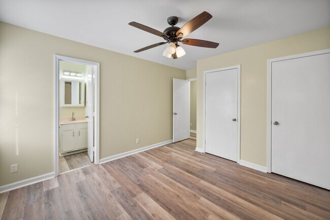 Building Photo - 3301 Orchard Manor Cir
