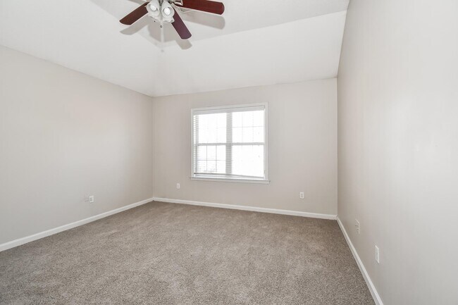 Building Photo - 9254 Tamhaven Dr