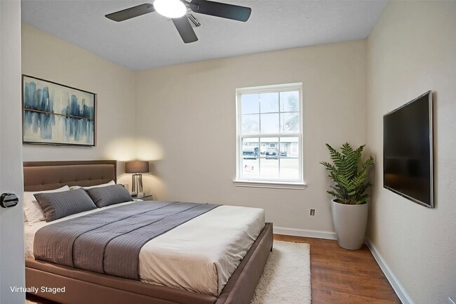 Building Photo - 5946 Beldart St