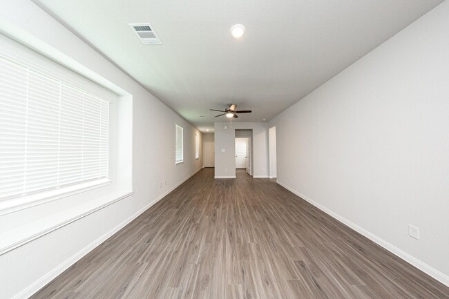 Building Photo - 2329 Whitefish Dr