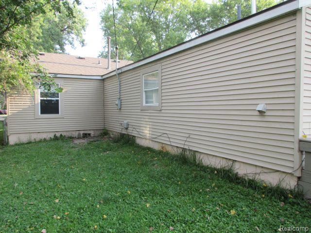 Building Photo - 4059 Chenlot St